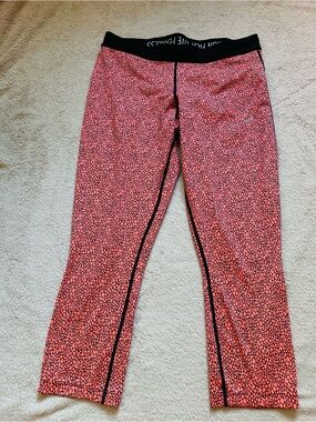 Y2K Barbiecore Gym Girl Activewear Athleisure|  Nike Pink Speckled Leggings